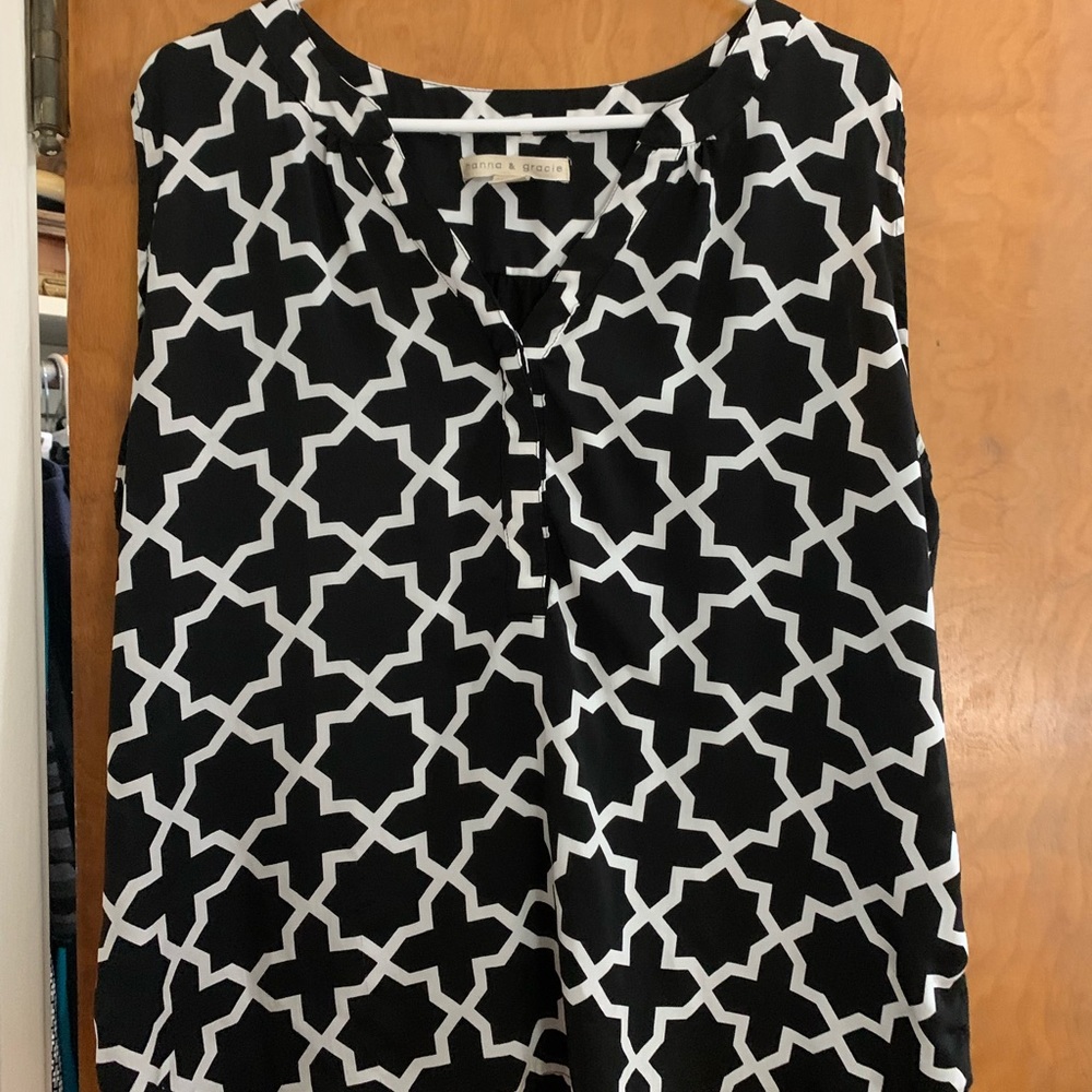 Sleeveless dress shirt size xxl